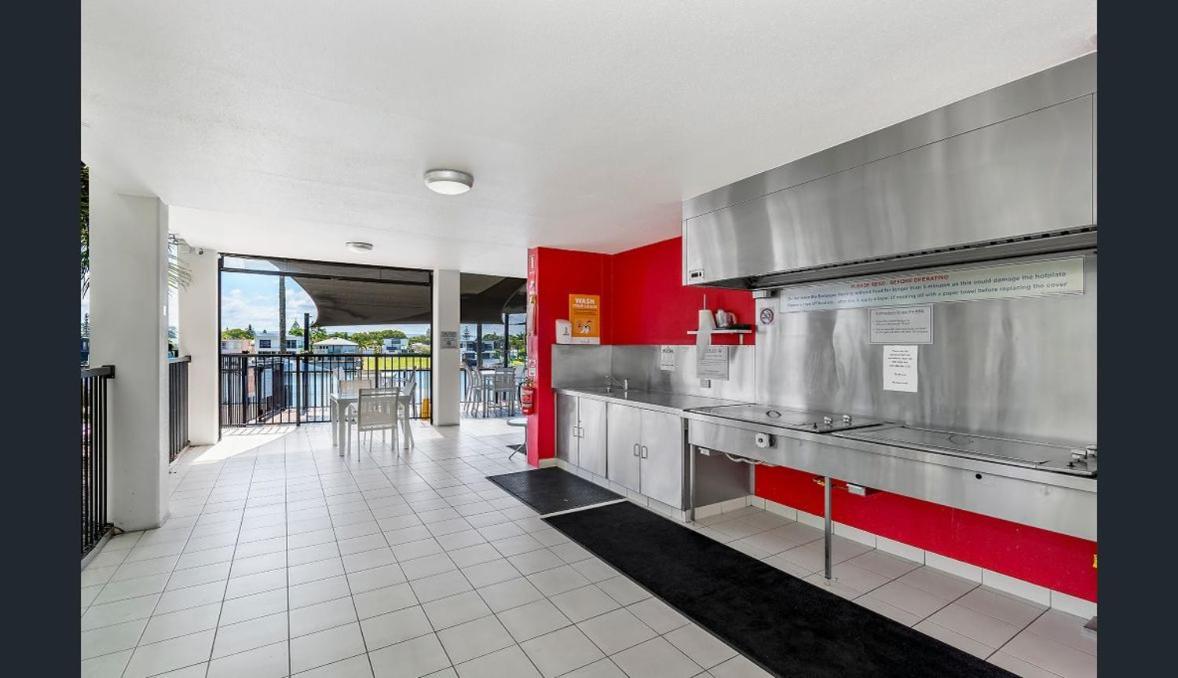 The Pinnacle Apartments Gold Coast Exterior photo