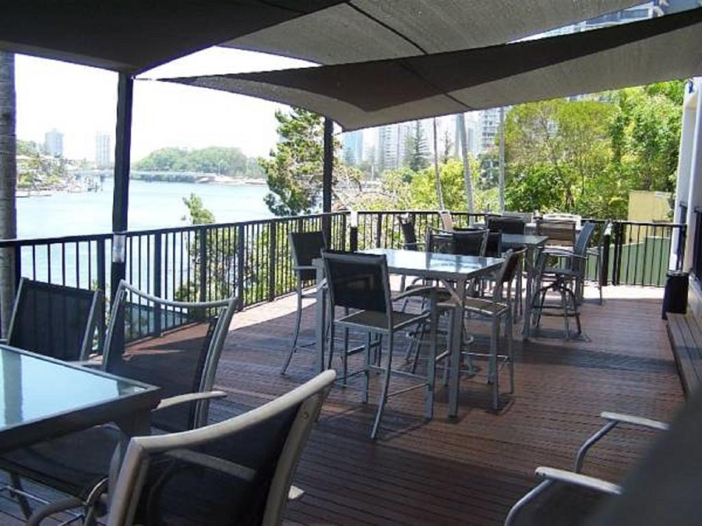 The Pinnacle Apartments Gold Coast Exterior photo